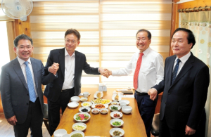 군위군, 대구경북신공항 성공건설 화합 간담회 개최