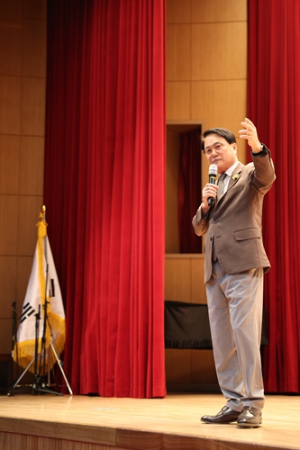 청도군,'강연과 음악 그리고 힐링'공연 개최
