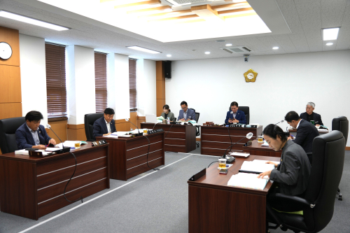 영천시의회 산업건설위, 1조2137억원 규모 추경안 심사 마무리