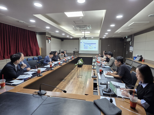 경북도, AI 돌봄로봇 시범사업 점검…12개 시설에 127대 운영