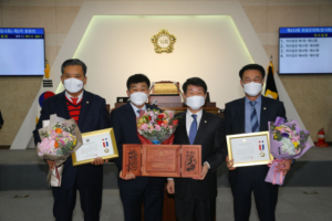 의성군의회, 의정봉사상 대거 수상