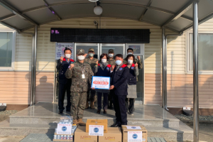 한국자유총연맹 청도군지부 코로나19 군민을 위해, 컵라면 450박스, 나라 수호를 위한 군인을 위해 햄버거 70세트 전달
