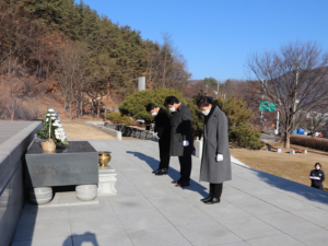 청송교육지원청, 충혼탑 참배