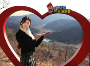 6.25최대 격전지 칠곡군에 한반도를 닮은 평화 마을이?