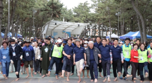 걷기 좋은 건강 도시 포항서 ‘제1회 대한민국 맨발 걷기 축제’ 성료