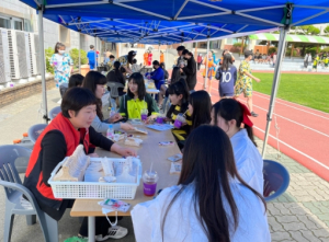 청도군, 청소년들과 소통을 위한 학교 축제에 이동거리 상담 진행