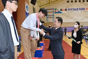 임종식 경북교육감, 전국기능경기의 선두에서 직업교육의 이정표 제시