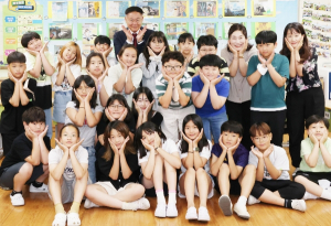 김재욱 칠곡군수, 취임 1주년 기념식 대신에 초등 교사 등 봉사활동 이어가