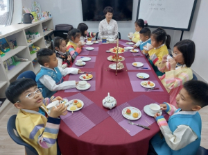 울진군 공동육아나눔터 다도문화체험 및 예절교육 실시