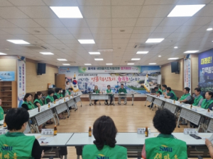 김천 율곡동 새마을지도자협의회, 제헌절 태극기 달기에 앞장서