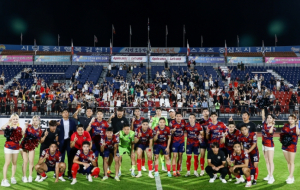 김천, 충남아산 꺾고 홈 4연승...1위 도약