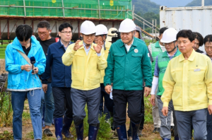 이상민 행정안전부장관, 영주시 호우피해 현장 찾아…박남서 시장과 현안 논의
