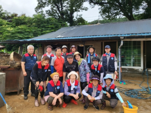 한국자유총연맹 봉화군지회, 수해복구현장서 구슬땀 흘려