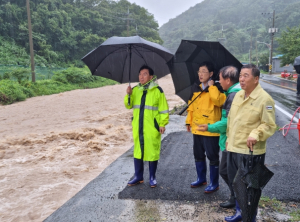 주낙영 경주시장, 태풍‘카눈’피해현장 직접 둘러보며  적극 대응 나서