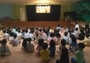 대구 수성구치매안심센터, 치매 그림동화 인형극 공연