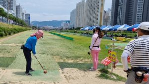 전국 파크골프 동호인들 경산에서 무더운 여름을 건강에너지로 충전!