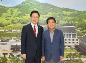 남한권 울릉군수, 교육감 만나 학교복합시설 지원 등 건의