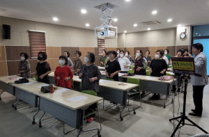 영주시 보건소, ‘신바람 노래교실’ 운영…하망동 주민들 소통의 장 마련