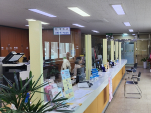 의성군 민원실, 안전강화유리 설치 완료