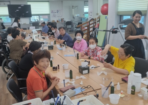 구미보건소, 장애인 재활 위해 아로마테라피로 심리적 안정 제공한다