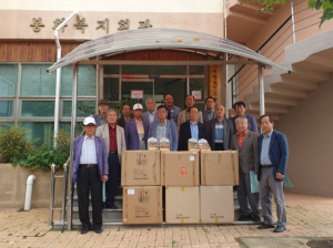 봉화군, (재)영풍문화재단 관내 경로당 어르신들 위한 돋보기 세트 전달