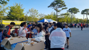 숲속도시 봉화를 가족과 함께 걸어요. 봉화군, 송이축제와 함께하는 가족건강 걷기대회 ‘성료’