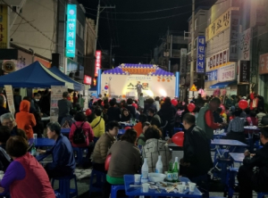 안동 중앙신시장 소·소·문 축제 ‘소주·소고기·문어’맛 조합으로 떴다