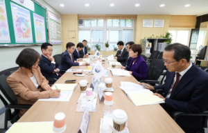 국회 교육위원회 국정감사2반 소속 국회의원, IB 월드스쿨(경대사대부중) 방문
