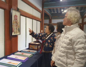 문경시, 경상북도 무형문화재 김시인 자수장 공개행사