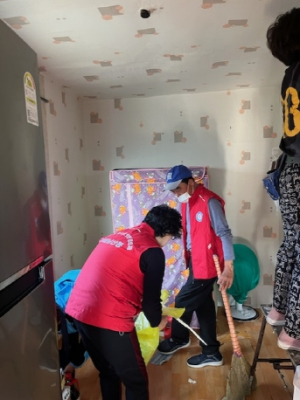 김천시 평화남산동 지역사회보장협의체, 사랑의 주거환경개선사업 시행