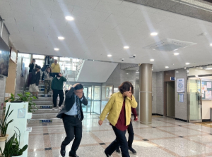 영덕교육지원청, 재난대응 안전한국훈련 연계 화재대비 민방위 훈련 실시