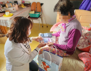 상주시, 취약계층 대상 `한파대비 건강꾸러미` 전달