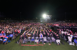 경주시, APEC 정상회의 경주 유치 기원 콘서트 ‘성료’···시민 1만 3000명 동참