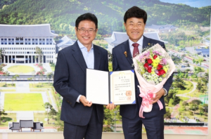 지역의 리더! 이철재 경북 이통장연합회장 대통령 표창 수상