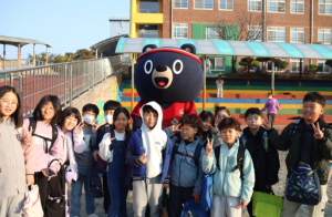 김천상무, 초등학교 대상 릴레이 안전한 등굣길 캠페인 실시