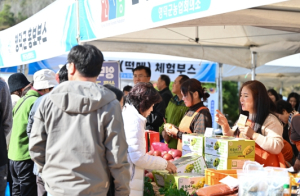 생산자·소비자 ‘상생’ 영덕군 로컬푸드 직거래장터 성료