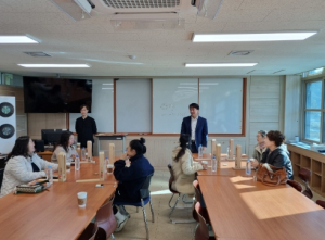 김천 어모중학교 ‘학부모 힐링 가죽공예’일일 체험