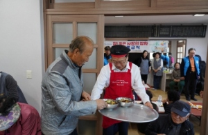 울진군, ‘참!좋은 사랑의 밥차’행사 진행