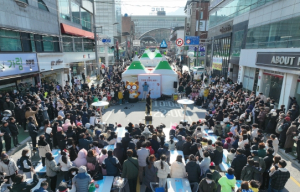 『2023 구미라면 축제』, 추운 날씨도 라면 열기 막지 못해