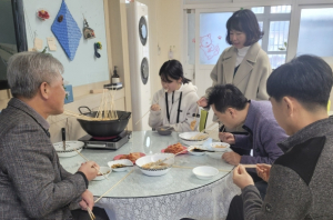 김천여자중학교, 우리 학교는 아침도 먹을 수 있어서 좋아요!