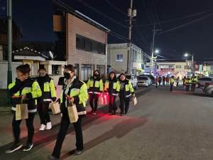 고령군, 수능 후 학교주변 청소년유해환경 개선 민·관 합동 캠페인 실시