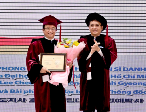 이철우 경북도지사, 아시아 최초로 호찌민대 명예박사학위 받아