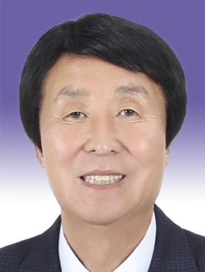 이우청 경북도의원, 낙뢰에 맞서다