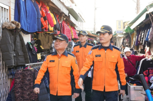 대구소방안전본부장, 설 명절 대비 전통시장 안전 점검 실시