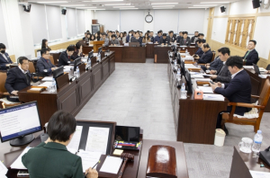경북도의회 기획경제위원회, 미래 경북 성장 동력 모색