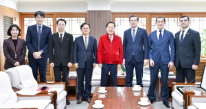주한우즈베키스탄대사, 홍준표 대구광역시장 예방
