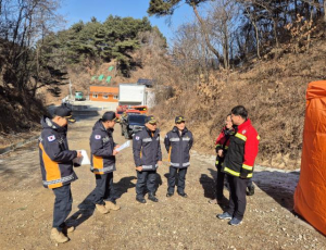 봉화군119산불대응3팀 박성열 경북소방본부장, 119산불신속대응팀 훈련장 격려 방문