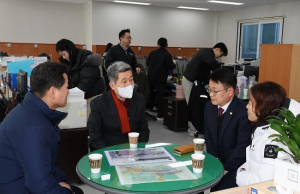 포항시 이 시장, 오천읍행정복지센터 임시청사 첫 업무개시일 현장 방문 격려