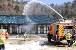 김천소방서, 수도암서 산불 대응 합동훈련…문화유산 보호 총력