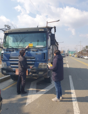 건설기계 불법주차 꼼짝마! 포항시, 건설기계 불법 주기 집중 단속